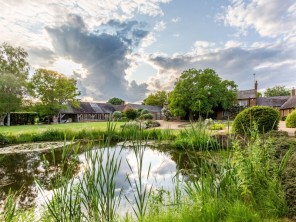 6 bedroom Houses / Villas near Southam, Warwickshire, England