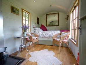 1 bedroom Chalets / Lodges near Abergavenny, South Wales, Wales