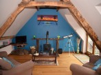 Beautiful blue - an uplifting sitting room