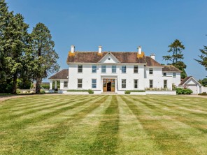 6 bedroom Houses / Villas near Taunton, Somerset, England