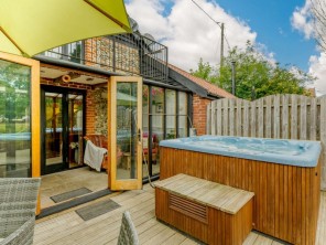 2 bedroom Houses / Villas near Hepworth, Suffolk, England