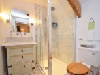 Stylish en-suite shower room