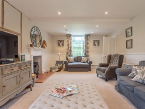 6 bedroom Houses / Villas near Beaconsfield, Buckinghamshire, England