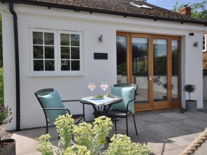 1 bedroom Houses / Villas near Banbury, Warwickshire, England