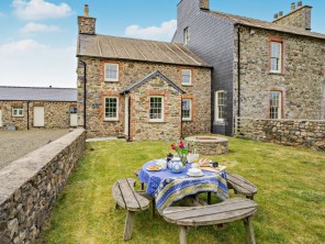 3 bedroom Houses / Villas near Haverfordwest, West Wales / Pembrokeshire, Wales