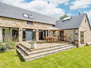 3 bedroom Houses / Villas near Dingwall, Highlands, Scotland