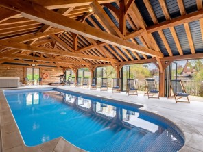 10 bedroom Houses / Villas near Ashford, Kent, England