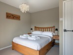 Double bedroom with en suite shower room