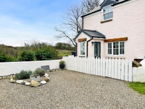 2 bedroom Cottage near Haverfordwest, West Wales / Pembrokeshire, Wales