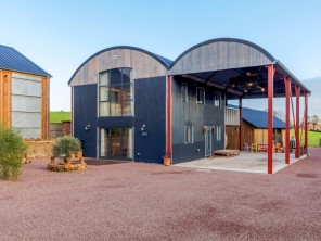 5 bedroom Houses / Villas near Gloucester, Gloucestershire, England