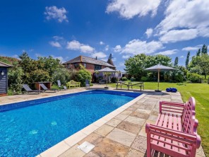 5 bedroom Cottage near Ashford, Kent, England