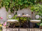Enjoy a pot of tea in the sweet rear courtyard Enjoy a pot of tea in the sweet rear courtyard
