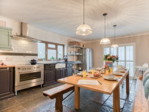 6 bedroom Houses / Villas near Haverfordwest, West Wales / Pembrokeshire, Wales