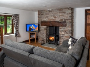 2 bedroom Houses / Villas near Crickhowell, Powys / Brecon Beacons, Wales