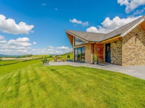 2 bedroom Cottage near Montgomery, Powys / Brecon Beacons, Wales