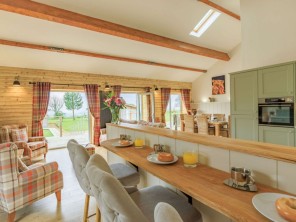 2 bedroom Chalets / Lodges near Sherborne, Dorset, England