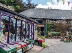 Browse the many independent shops, restaurants and cafes of Hay-on-Wye Browse the many independent shops, restaurants and cafes of Hay-on-Wye