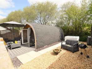 1 bedroom Chalets / Lodges near Llandrindod Wells, Powys / Brecon Beacons, Wales