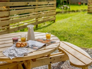 1 bedroom Chalets / Lodges near Newton Abbot, Devon, England