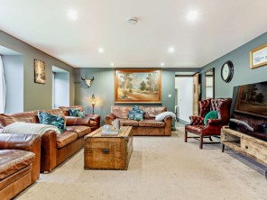 6 bedroom Houses / Villas near Holsworthy, Devon, England