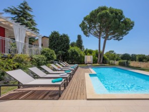 4 bedroom Houses / Villas near Pula/Puntižela, Istria, Croatia