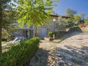 7 bedroom Houses / Villas near Barberino del Mugello, Tuscany, Italy