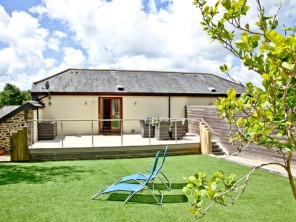 2 bedroom Cottage near Swanpool, Cornwall, England