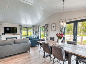 4 bedroom Cottage near Lifton, Devon, England