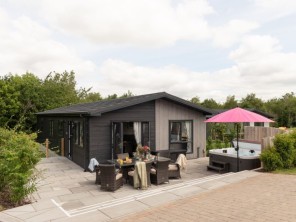 4 bedroom Cottage near Lifton, Devon, England