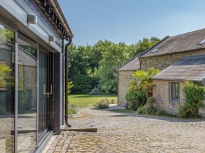 7 bedroom property near Kingsbridge, Devon, England