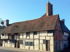 3 bedroom property near Stratford Upon Avon, Warwickshire, England