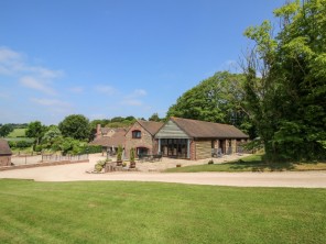 4 bedroom property near Church Stretton, Shropshire, England