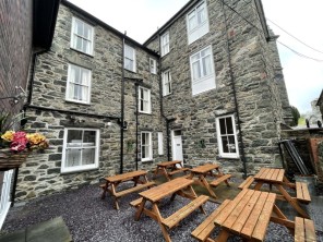 17 bedroom property near Dolgellau, North Wales, Wales
