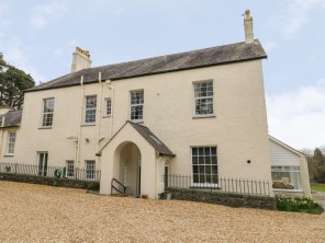 2 bedroom property near Porthaethwy, North Wales, Wales