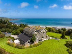 5 bedroom property near Helston, Cornwall, England