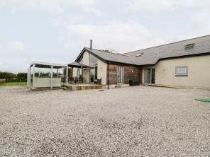 5 bedroom property near Pentraeth, North Wales, Wales