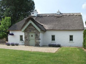 3 bedroom property near Woodford, Ireland
