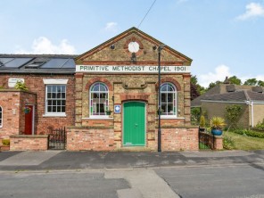 2 bedroom property near Hull, Yorkshire, England