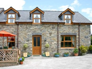 3 bedroom property near Lampeter, Mid Wales, Wales