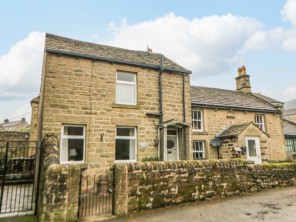 1 bedroom property near Hope Valley, Derbyshire, England