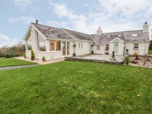 2 bedroom property near Caernarfon, North Wales, Wales