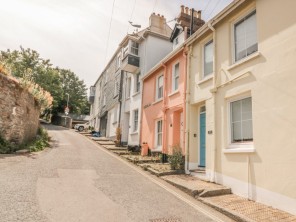 2 bedroom property near Dartmouth, Devon, England