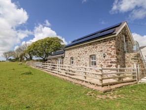 2 bedroom property near Llannerch-y-Medd, North Wales, Wales