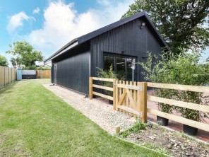 2 bedroom property near Southampton, Hampshire, England