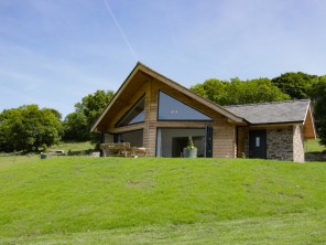 2 bedroom property near Montgomery, Powys / Brecon Beacons, Wales
