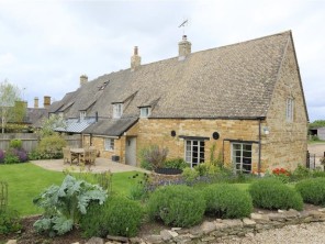 3 bedroom property near Barton on the Heath, Warwickshire, England