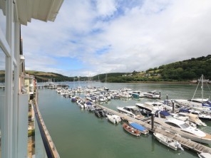 2 bedroom property near Dartmouth, Devon, England