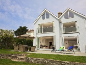 4 bedroom property near Salcombe, Devon, England