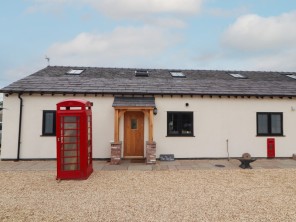 4 bedroom property near Frodsham, Cheshire, England