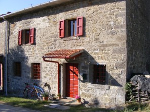 2 Bedroom Farmhouse Cottage in Italy, Tuscany, Sansepolcro